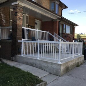 R1 White 2x2 R1 White 2x2